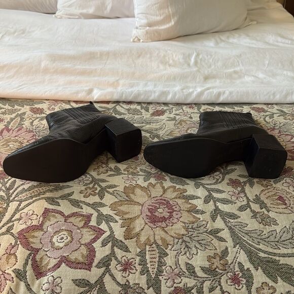 Seyshelles | Size 9 Black Ankle Boots - Picture 4 of 7